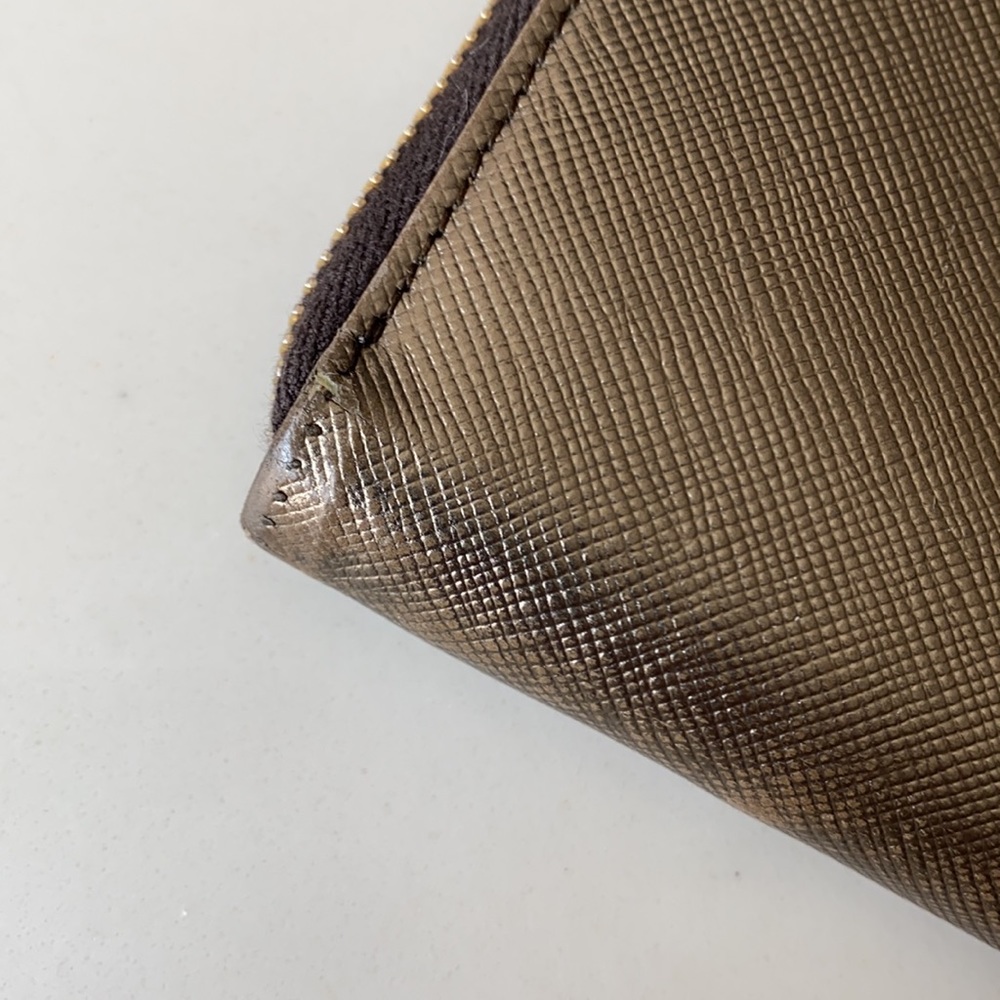 Prada Saffiano Wallet in Gold/Gunmetal - Picture 4 of 10